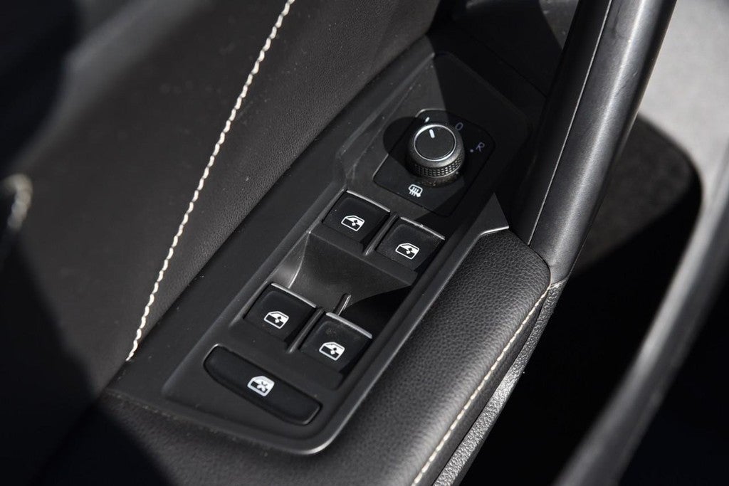 2023 Volkswagen Tiguan 2.0T SE FWD