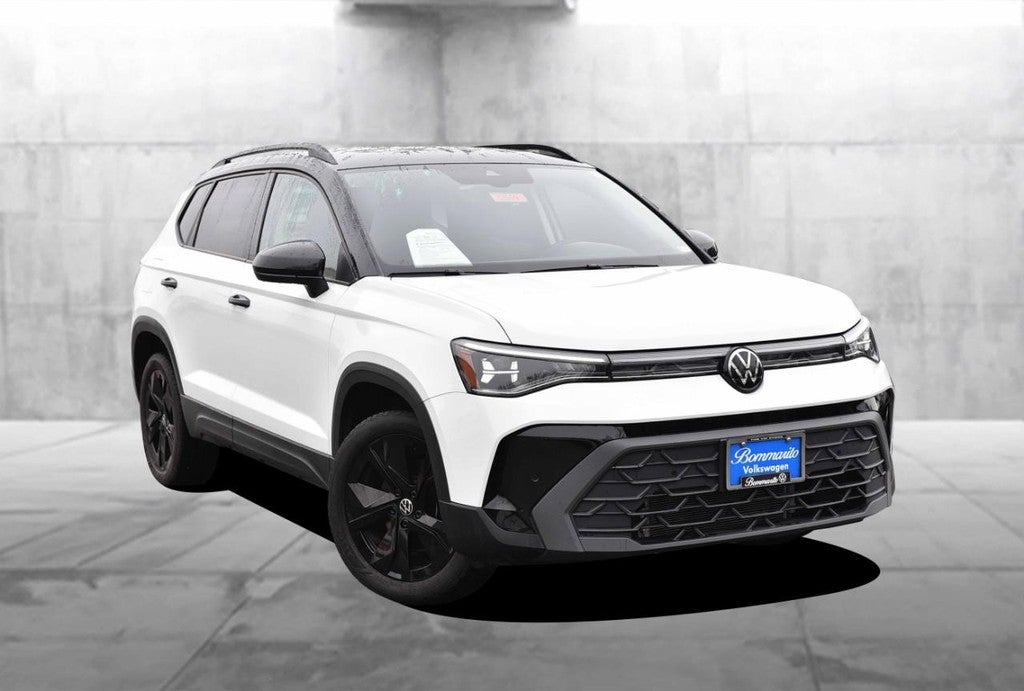 2025 Volkswagen Taos SE Black FWD
