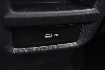 2025 Volkswagen Taos SE Black FWD