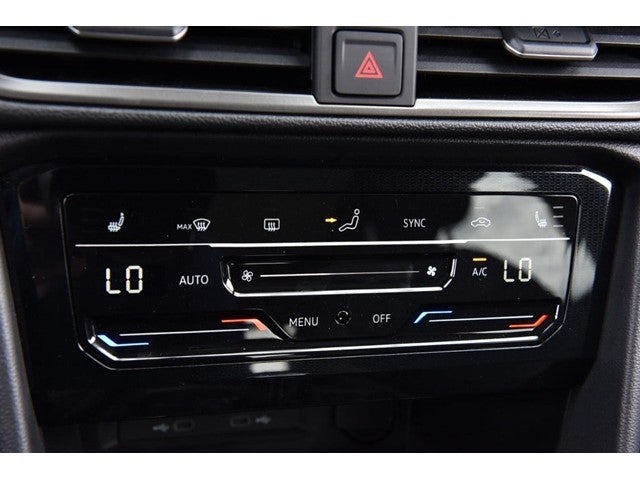 2026 Volkswagen Taos 1.5T SE Black