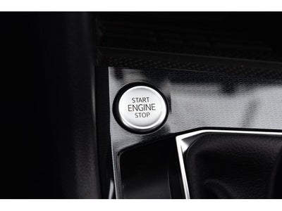 2026 Volkswagen Taos 1.5T SE Black