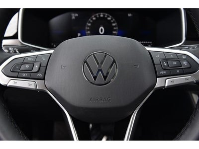 2026 Volkswagen Taos 1.5T SE Black