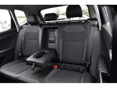 2026 Volkswagen Taos 1.5T SE Black