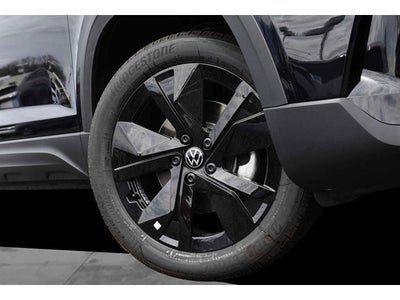 2026 Volkswagen Taos 1.5T SE Black