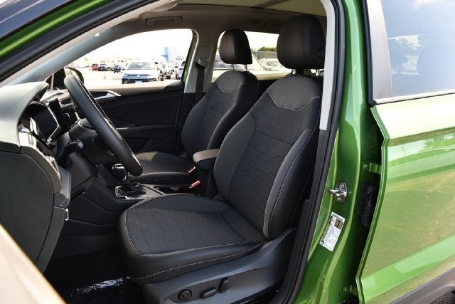 2027 Volkswagen Taos SE Black FWD