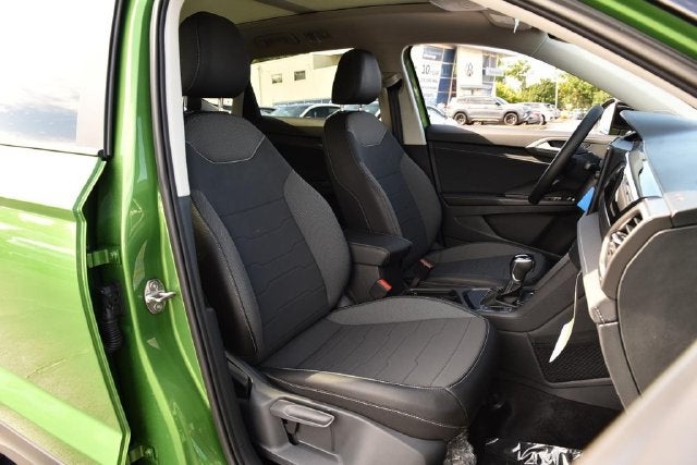 2027 Volkswagen Taos SE Black FWD