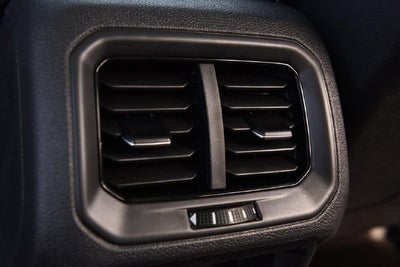 2027 Volkswagen Taos SE Black FWD