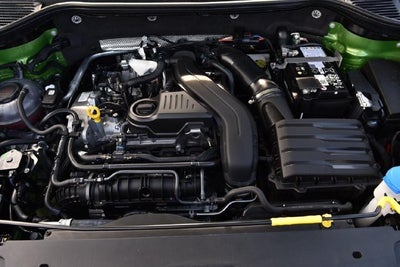2027 Volkswagen Taos SE Black FWD