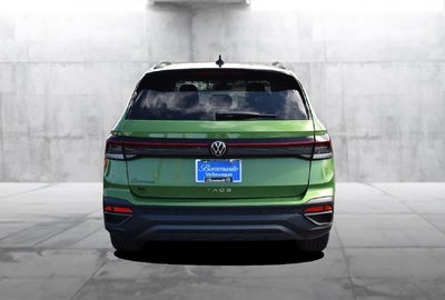 2027 Volkswagen Taos SE Black FWD