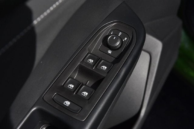2027 Volkswagen Taos SE Black FWD