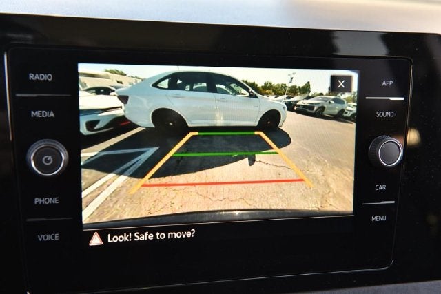 2027 Volkswagen Taos 1.5T SE