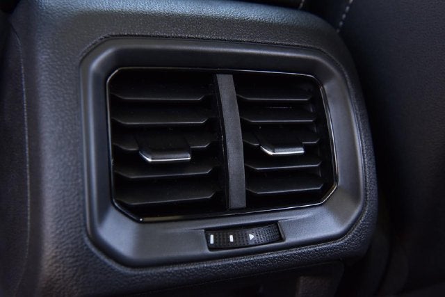 2027 Volkswagen Taos 1.5T SE
