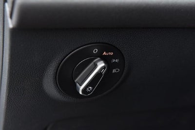 2027 Volkswagen Taos SE Black FWD