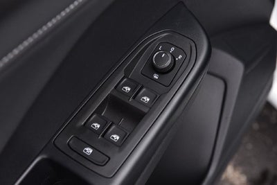 2027 Volkswagen Taos SE Black FWD