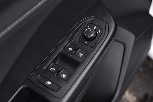 2027 Volkswagen Taos SE Black FWD