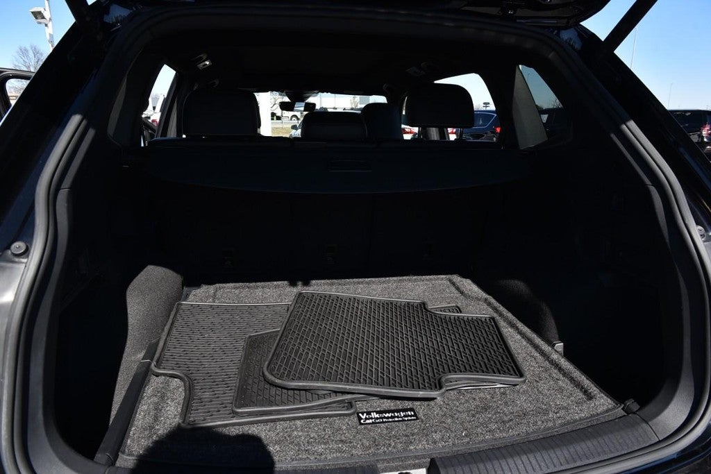 2024 Volkswagen Tiguan 2.0T SEL R-Line 4MOTION