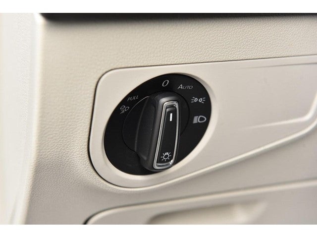 2023 Volkswagen Tiguan SEL R-Line