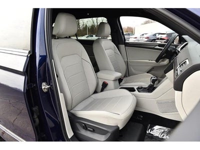 2023 Volkswagen Tiguan SEL R-Line