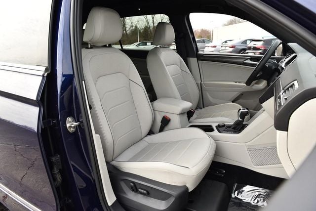 2023 Volkswagen Tiguan SEL R-Line