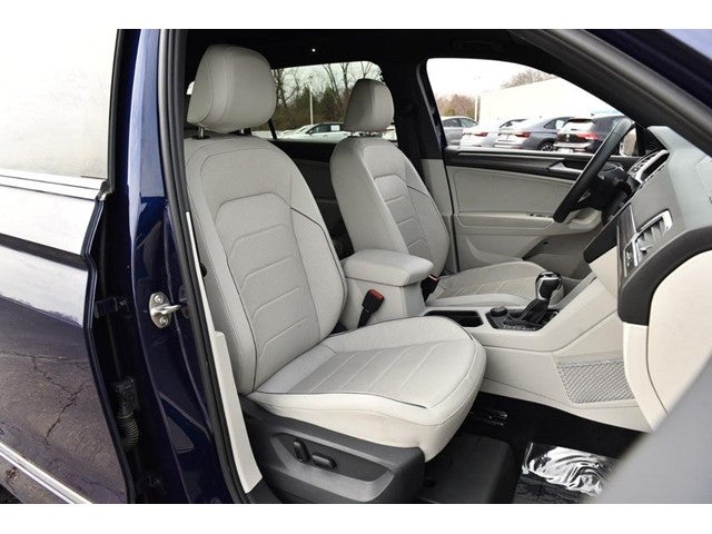 2023 Volkswagen Tiguan SEL R-Line