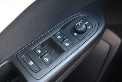 2025 Volkswagen Taos SEL 4MOTION