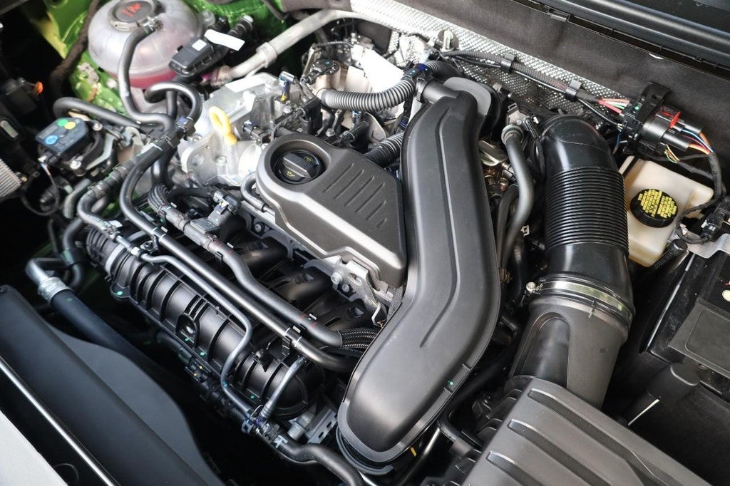 2025 Volkswagen Taos SEL 4MOTION