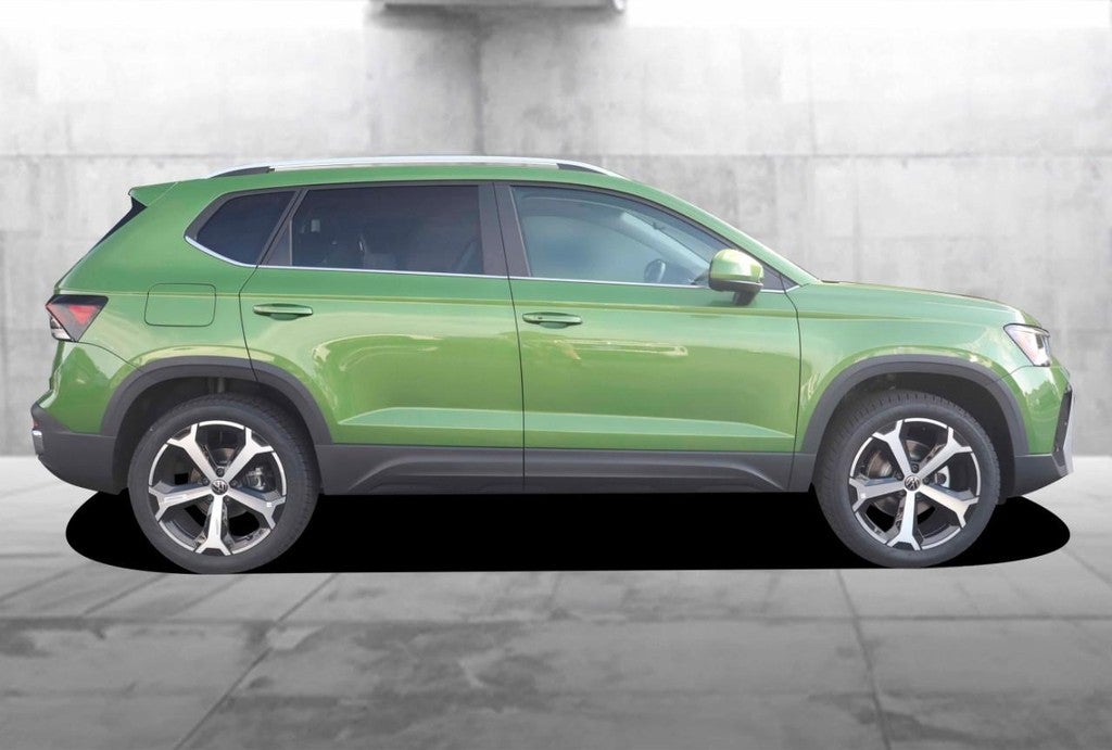 2025 Volkswagen Taos SEL 4MOTION