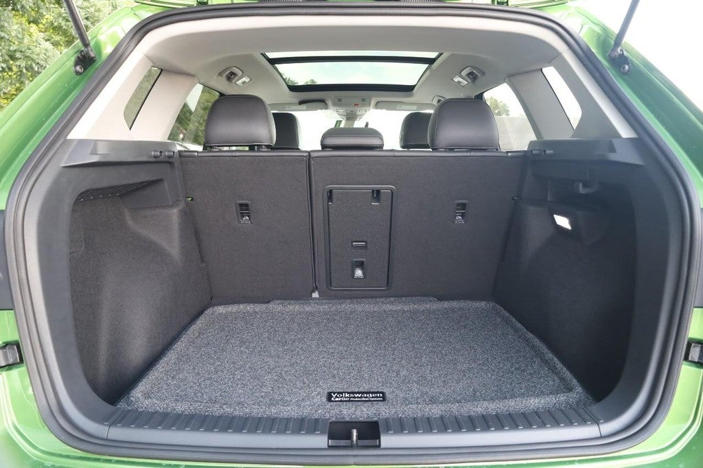 2025 Volkswagen Taos SEL 4MOTION