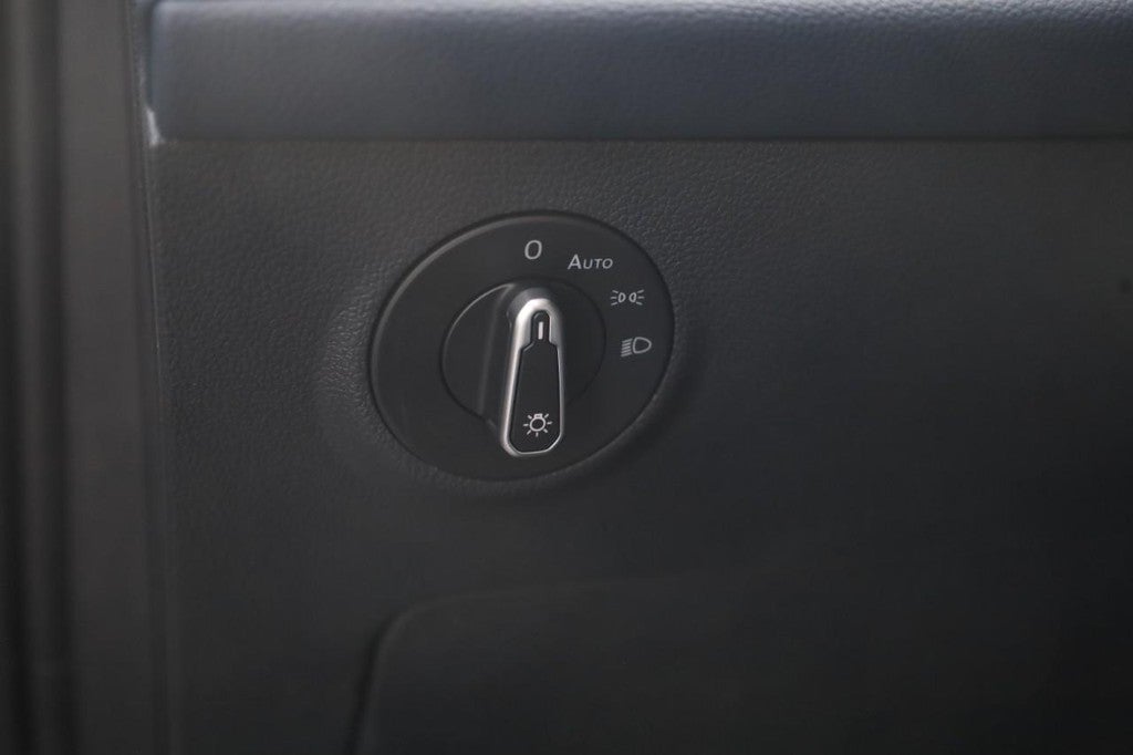 2026 Volkswagen Taos SEL 4MOTION