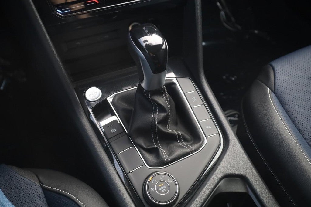 2026 Volkswagen Taos SEL 4MOTION