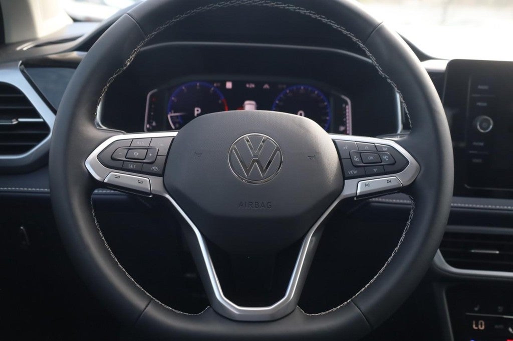 2026 Volkswagen Taos SEL 4MOTION