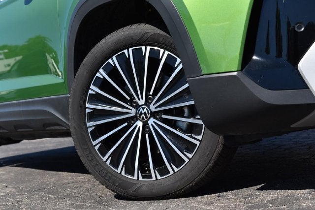 2025 Volkswagen Taos 1.5T SEL
