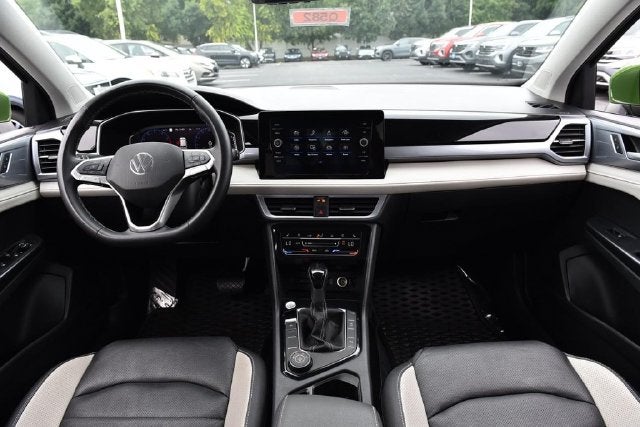 2025 Volkswagen Taos 1.5T SEL