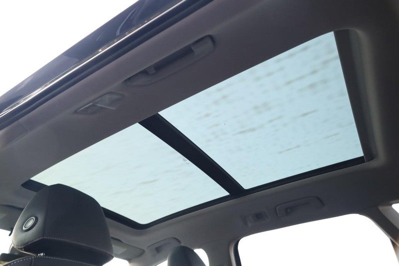 2025 Volkswagen Taos SEL 4MOTION