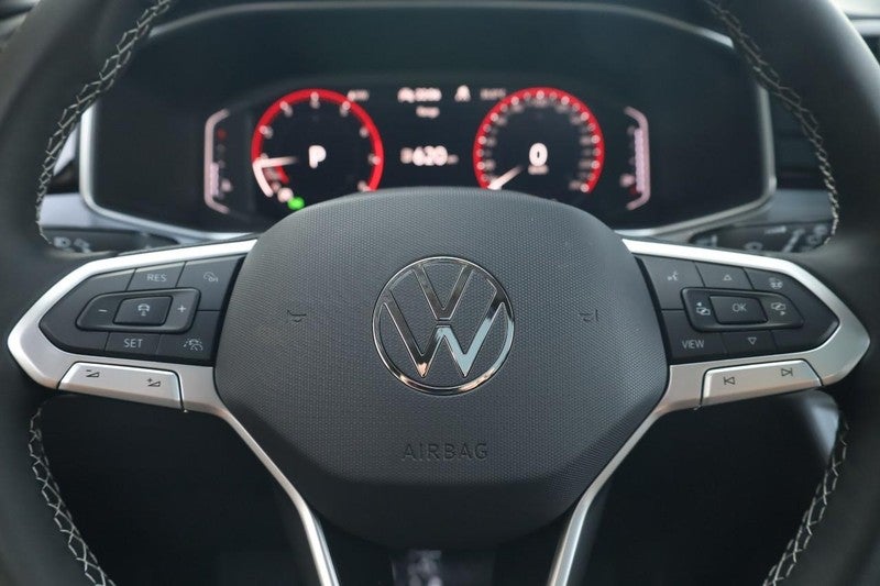 2025 Volkswagen Taos SEL 4MOTION