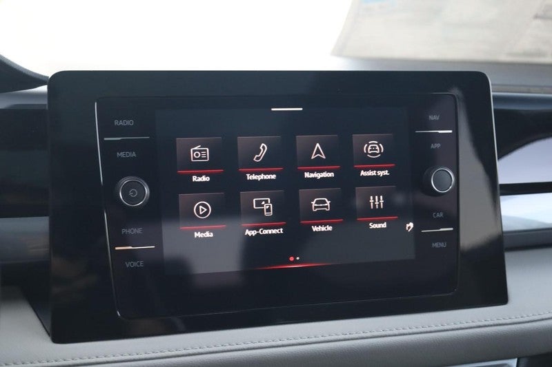 2025 Volkswagen Taos SEL 4MOTION