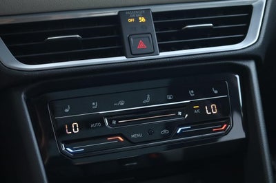 2025 Volkswagen Taos SEL 4MOTION