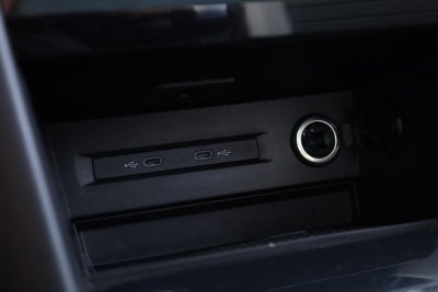 2025 Volkswagen Taos SEL 4MOTION