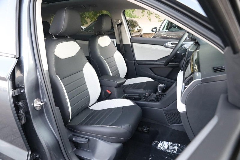 2025 Volkswagen Taos SEL 4MOTION