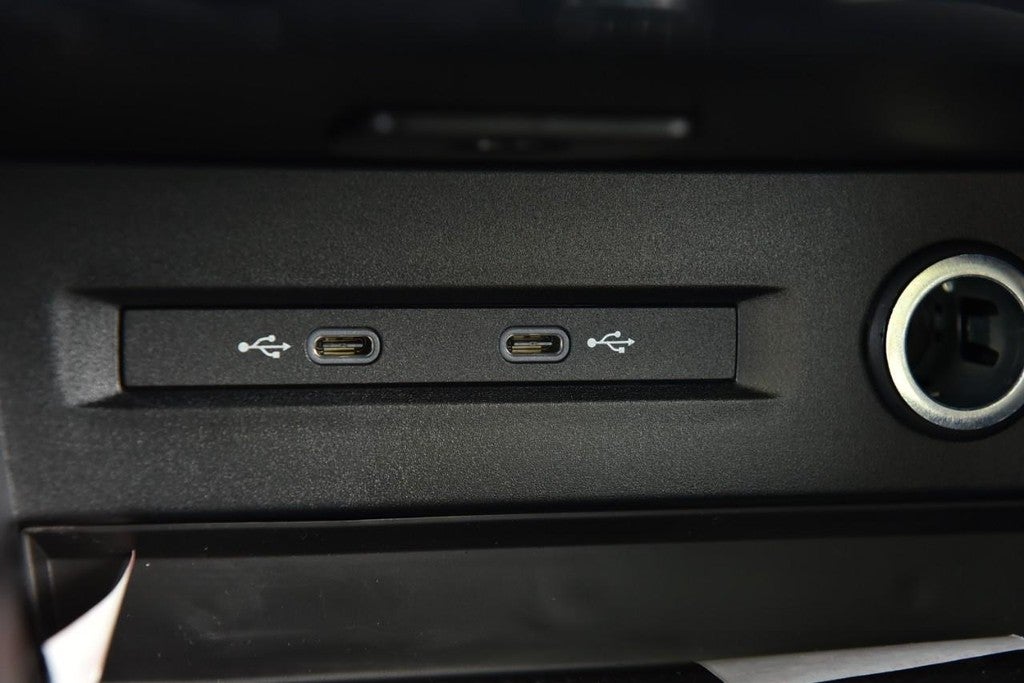 2025 Volkswagen Taos SEL 4MOTION