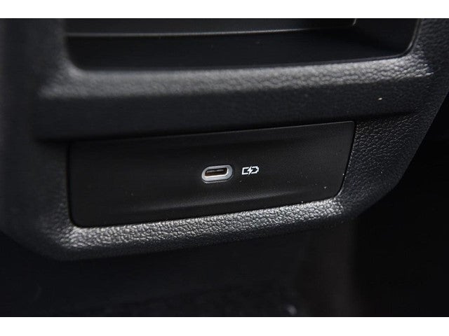 2025 Volkswagen Taos SEL 4MOTION