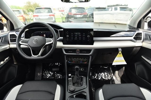 2026 Volkswagen Taos 1.5T SEL
