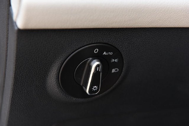 2027 Volkswagen Taos SEL 4MOTION