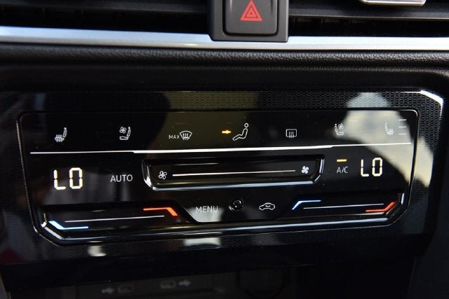 2027 Volkswagen Taos SEL 4MOTION