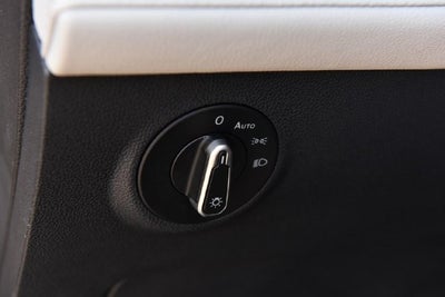 2027 Volkswagen Taos SEL 4MOTION