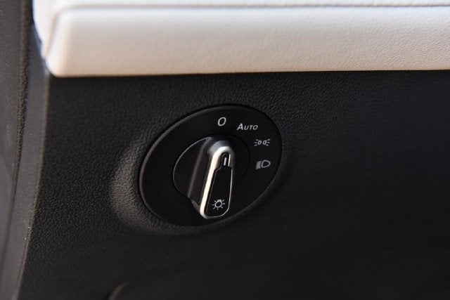 2027 Volkswagen Taos SEL 4MOTION