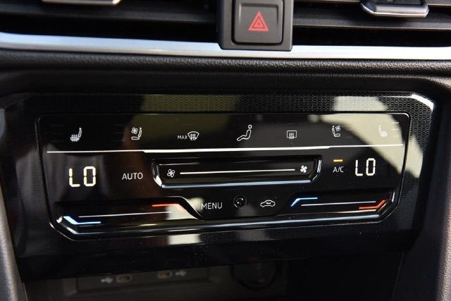 2027 Volkswagen Taos SEL 4MOTION