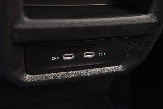 2027 Volkswagen Taos SEL 4MOTION