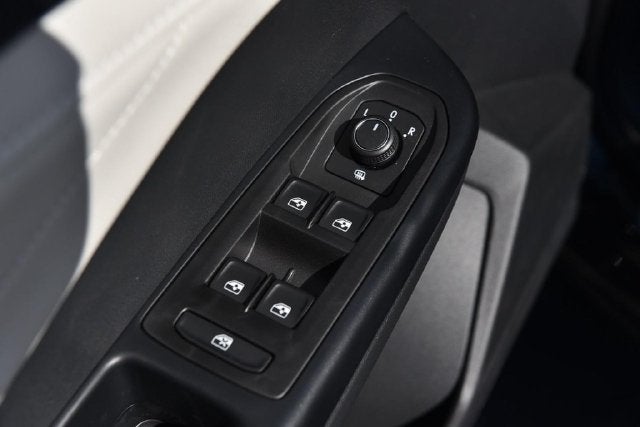 2027 Volkswagen Taos SEL 4MOTION