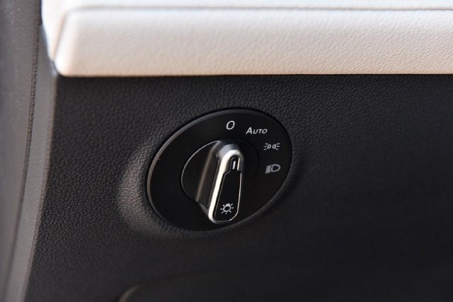 2027 Volkswagen Taos SEL 4MOTION